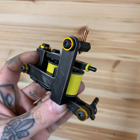 Black & Electric Gold Jonesy Power Liner
