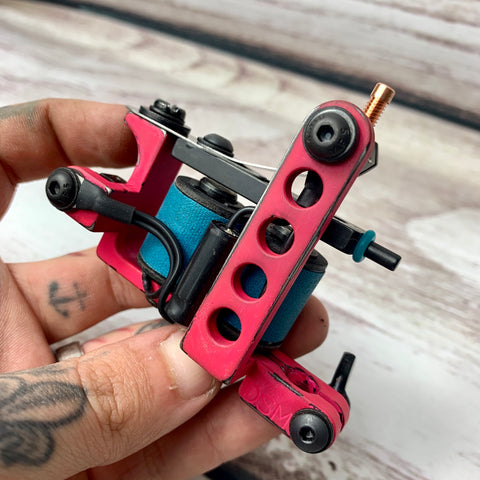 Distressed Pink & Turq Bulldog Small Group Liner