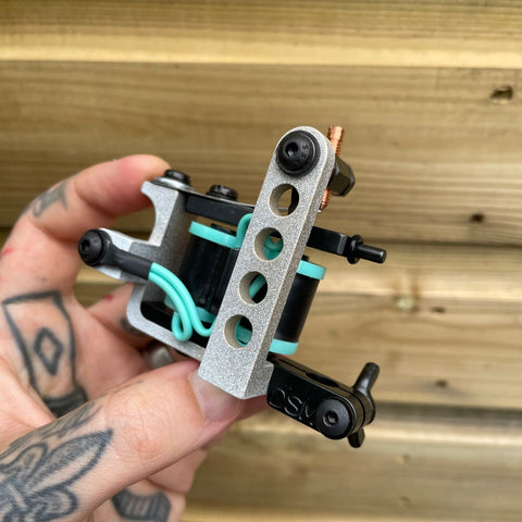 Custom Deluxe Brass Bulldog Power Liner
