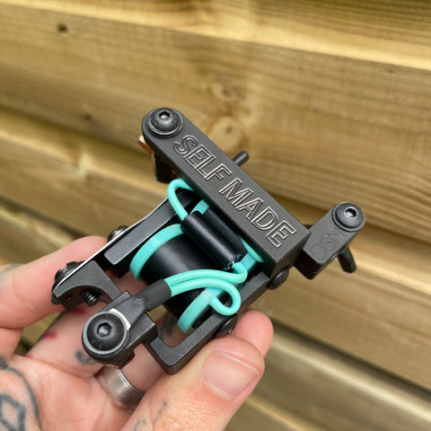 SELF MADE Bulldog Liner