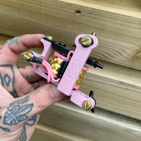 Light Pink & Gold Lockdown Hybrid Liner